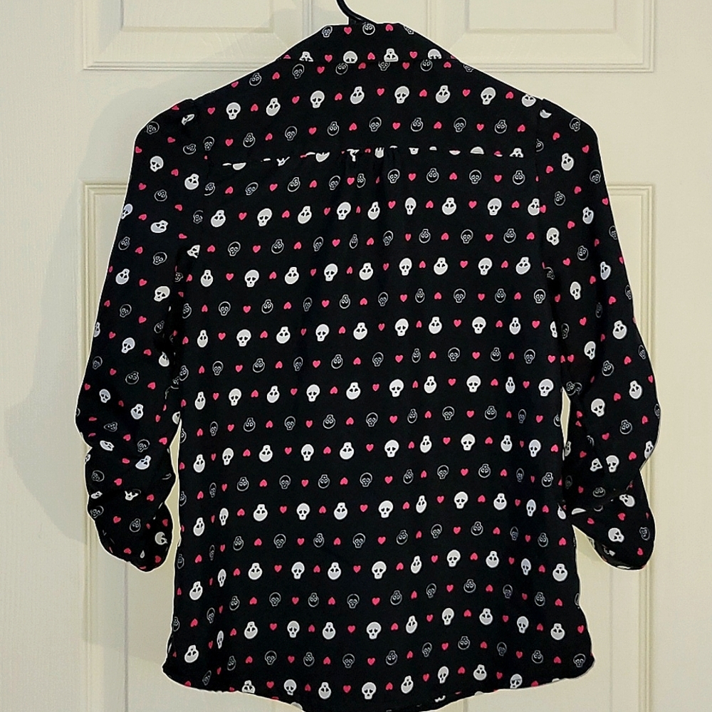 NWOT Skulls & Hearts Collard button up Top girls Size L(10-12) - Picture 4 of 6